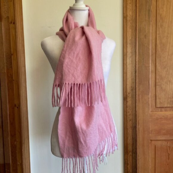 AMICALE CASHMERE Melange Pink Cashmere Scarf with Fringe - Picture 2 of 15